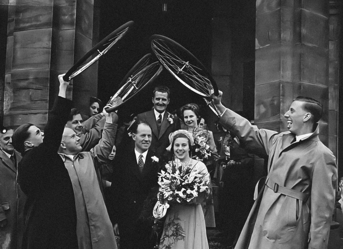 Nostalgic Wedding Films: Super 8, Camcorders and Practical Planning Tips