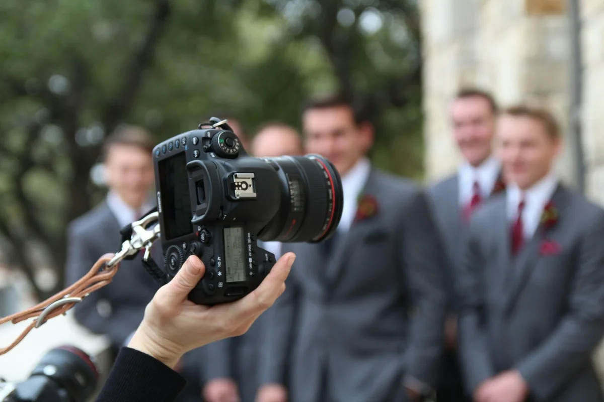 Capturing Forever: The Benefits of Specialized Wedding Photography and Videography in Toronto