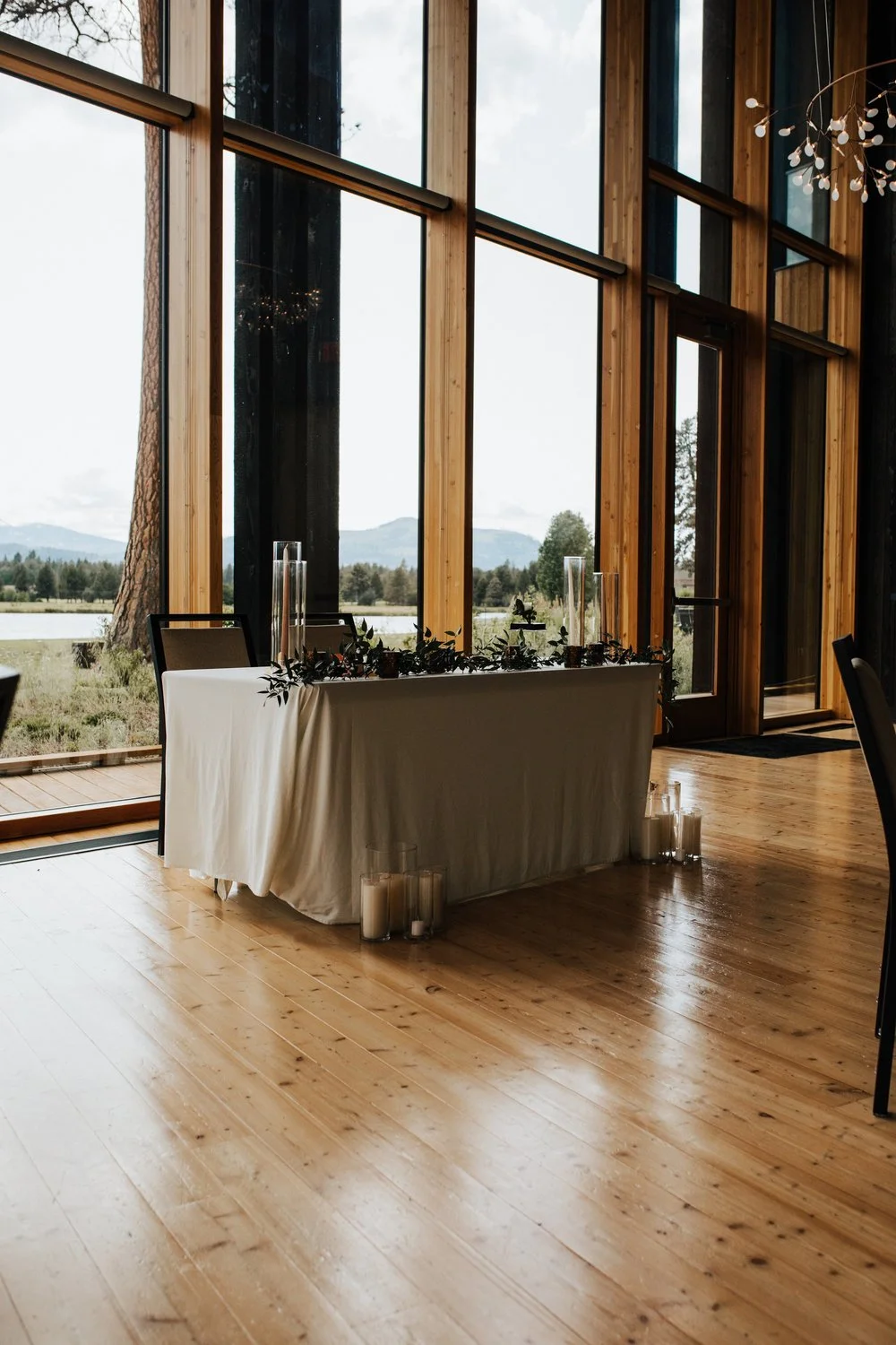 Alyssa_and_Seth_Black_Butte_Ranch_Sharayah_Johnson