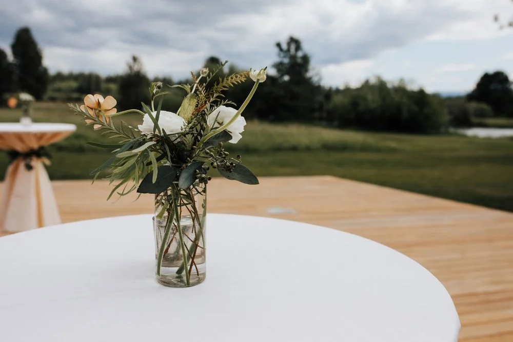 Alyssa_and_Seth_Black_Butte_Ranch_Sharayah_Johnson