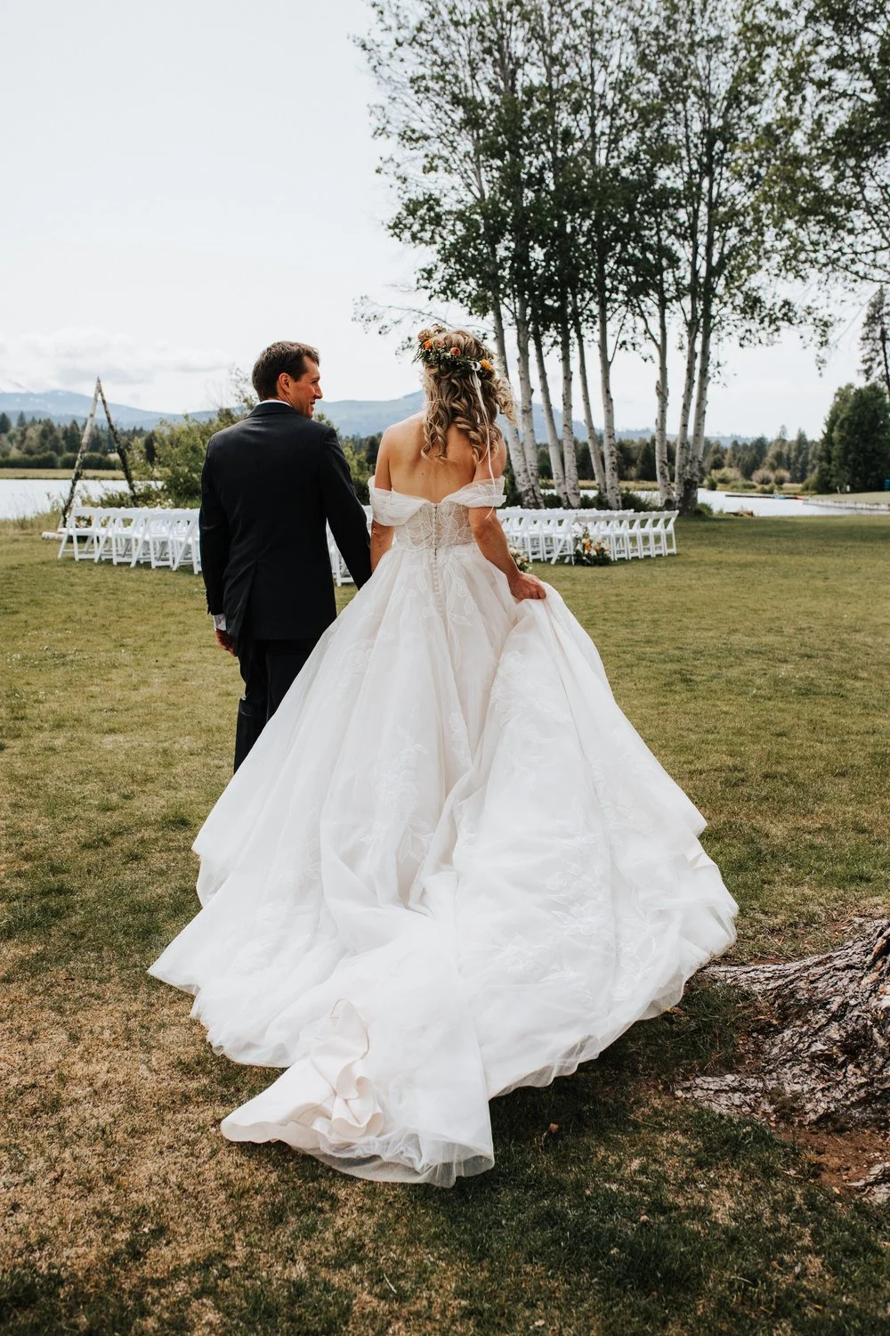 Alyssa_and_Seth_Black_Butte_Ranch_Sharayah_Johnson