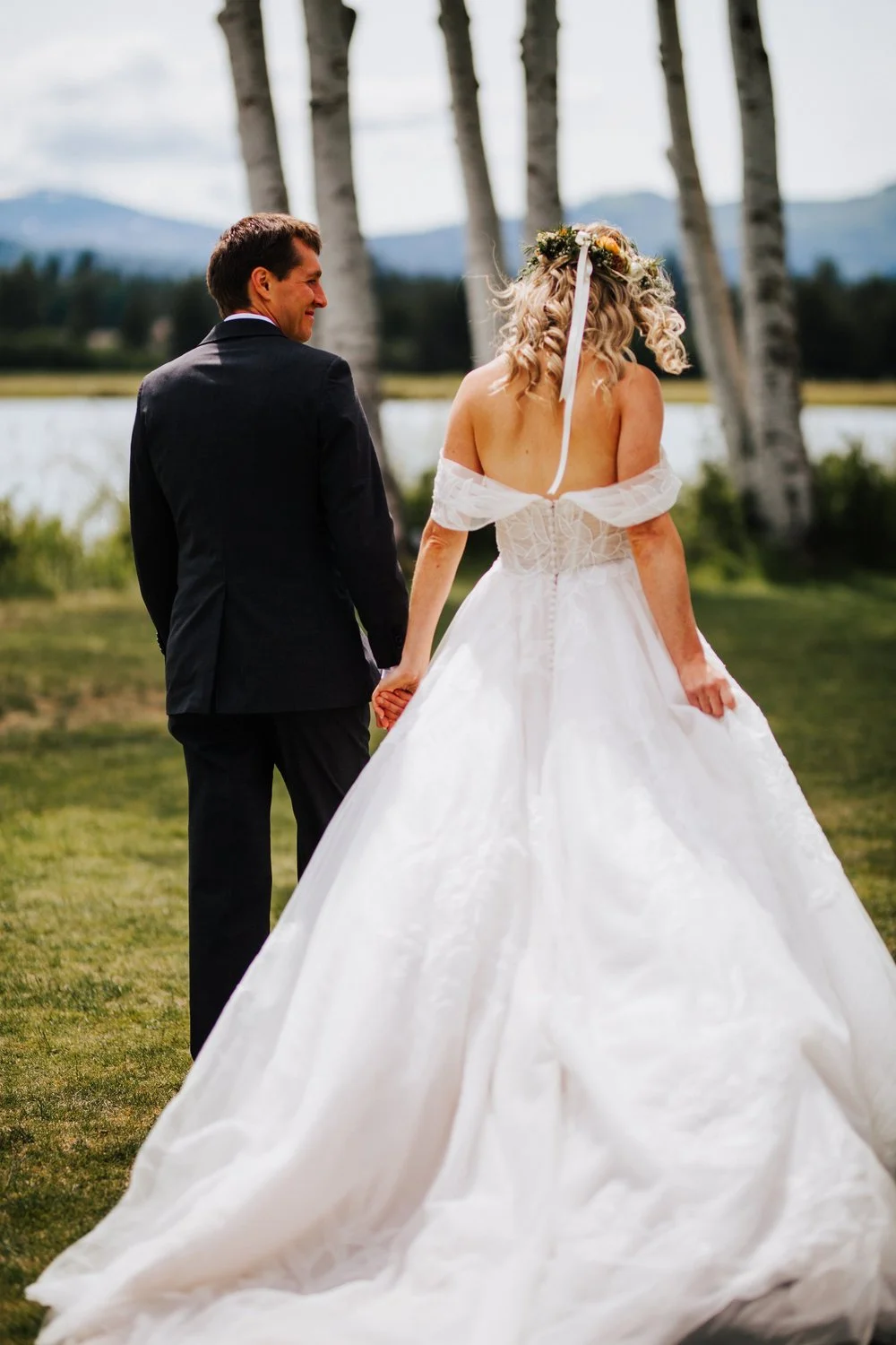 Alyssa_and_Seth_Black_Butte_Ranch_Sharayah_Johnson