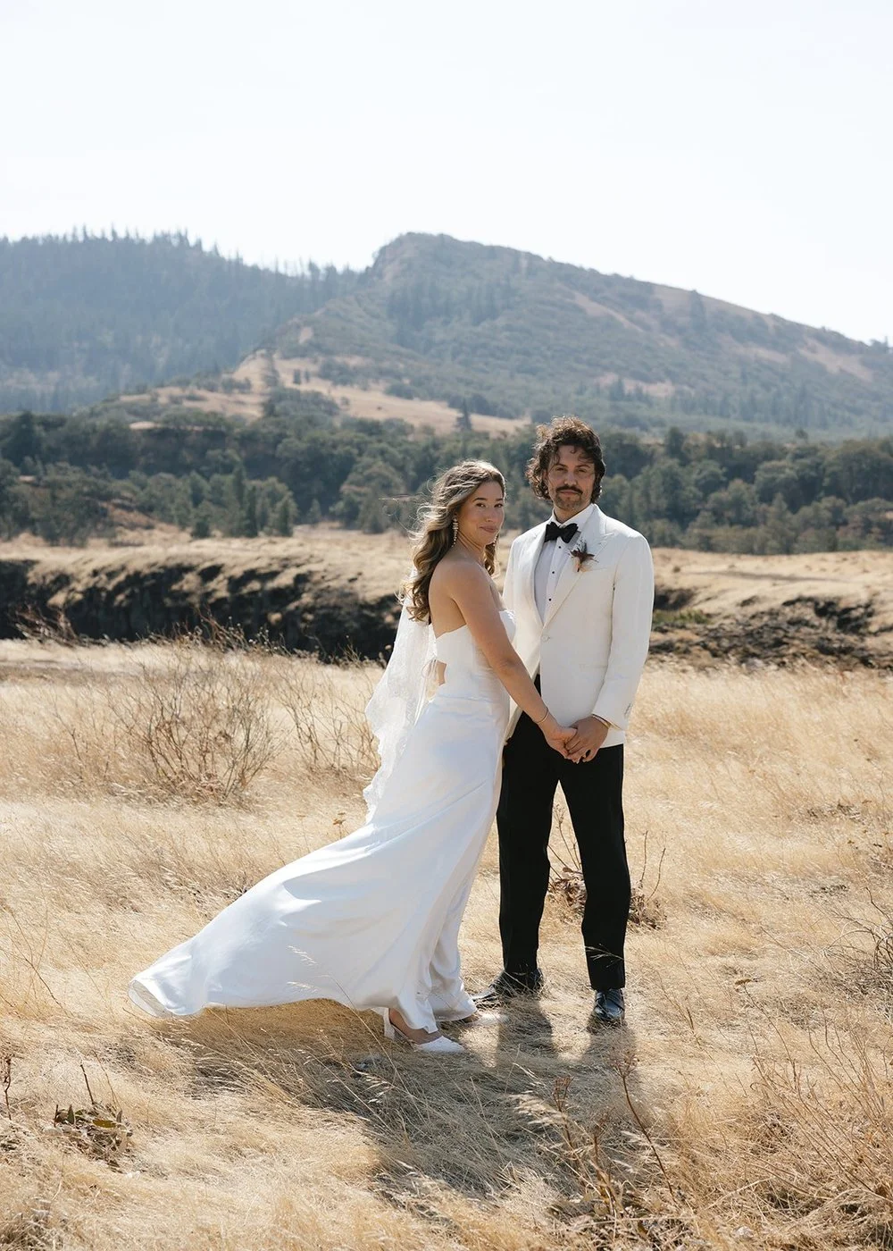 Bridalbliss.com | Columbia Gorge Wedding Planner | Oregon Event Design | Alixann Loosle Photography