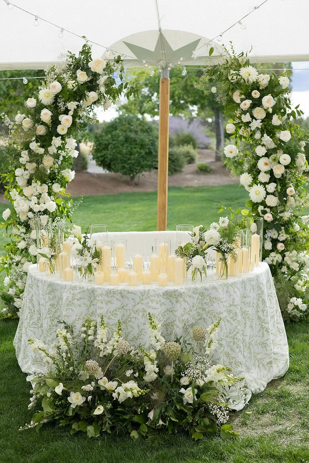 Bridalbliss.com | Bend Wedding Planner | Central Oregon Event Design | Mercedes Lou Photography 