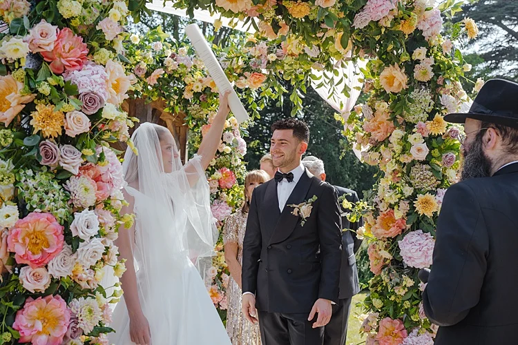 A Suzanne Neville Bride for an English Garden Jewish Wedding at Down Hall Hotel & Spa, Essex, UK