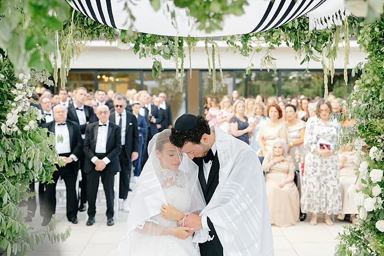 An Anna Augusta Bride for a Modern Romantic Jewish Wedding at The Lannin, East Meadow, New York
