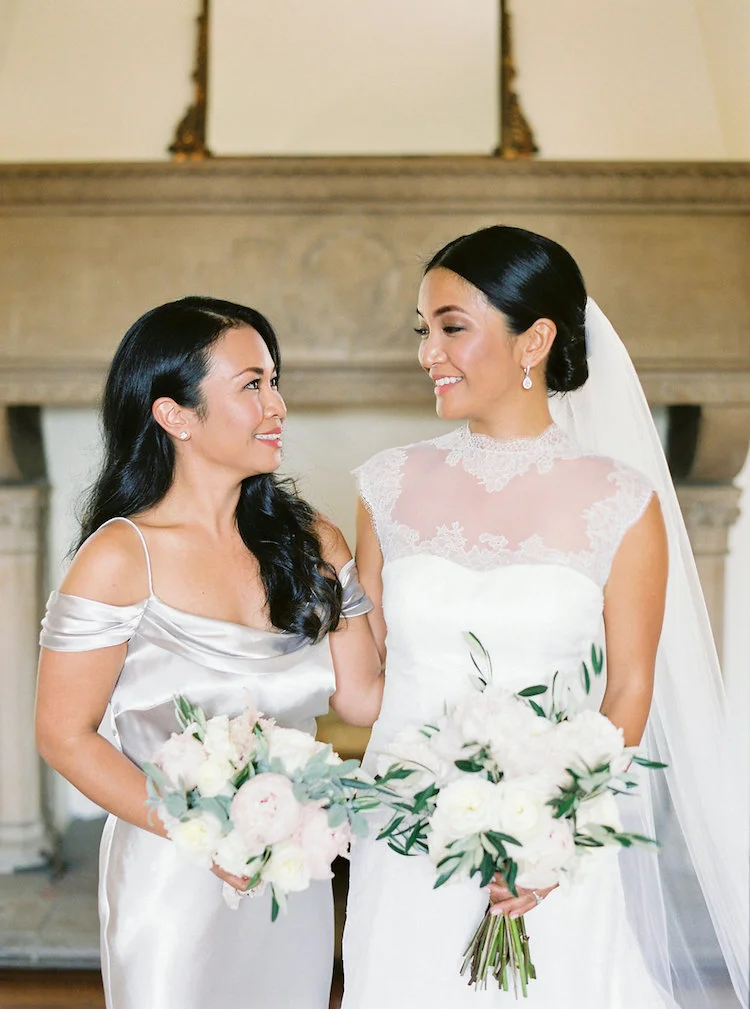 Timeless bride & bridesmaid