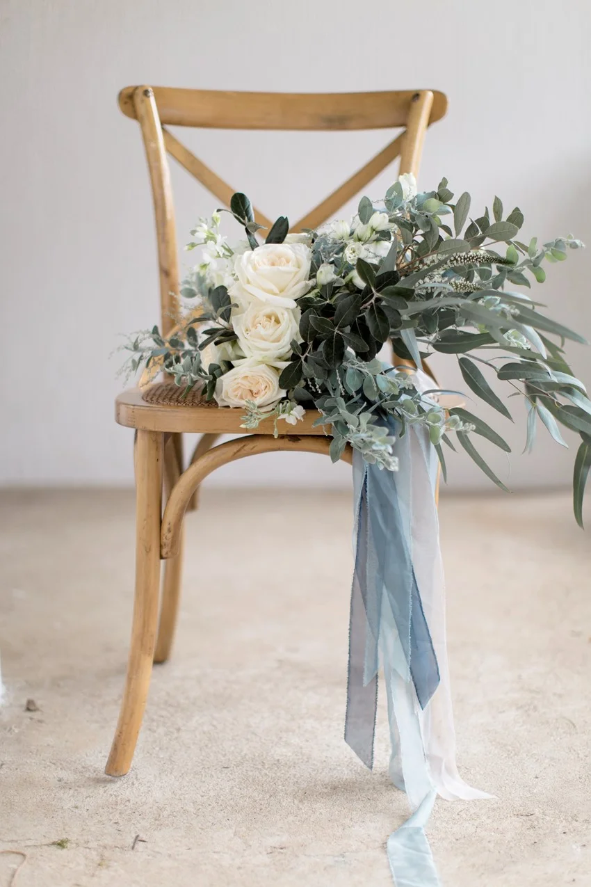 A Timelessly Romantic Modern-Vintage Wedding in Heavenly Shades of Blue & Greyed Jade