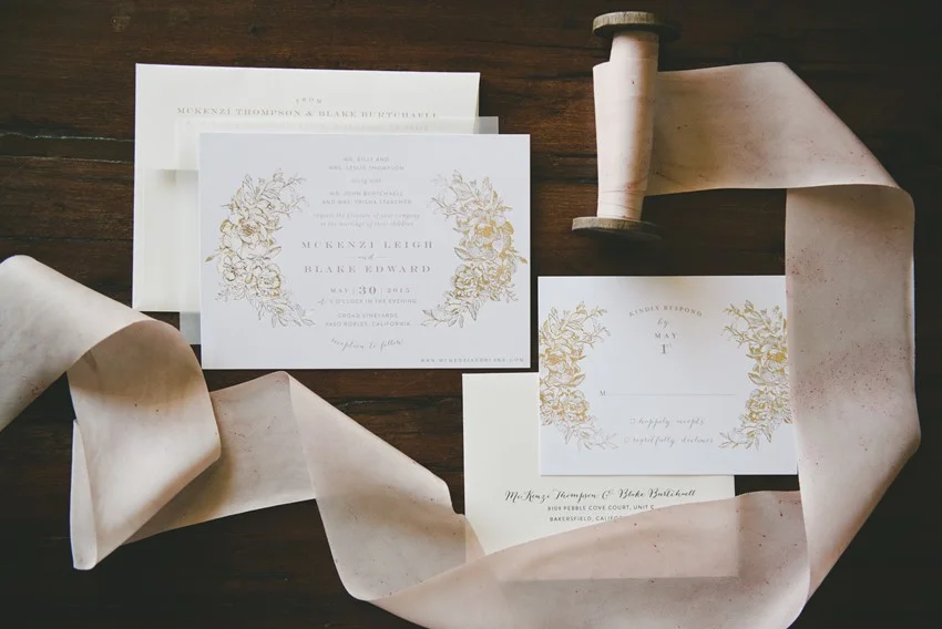 Romantic Dusky Pink Wedding Invitations // Photography by Onelove Photography http://www.onelove-photo.com