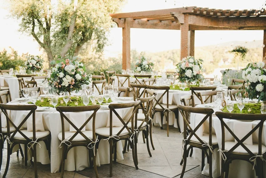 Lush Boho Chic Wedding Reception // Photography by Onelove Photography http://www.onelove-photo.com