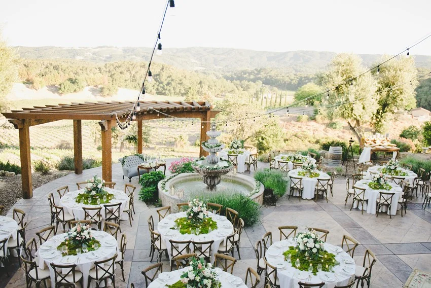 Lush Boho Chic Wedding Reception // Photography by Onelove Photography http://www.onelove-photo.com
