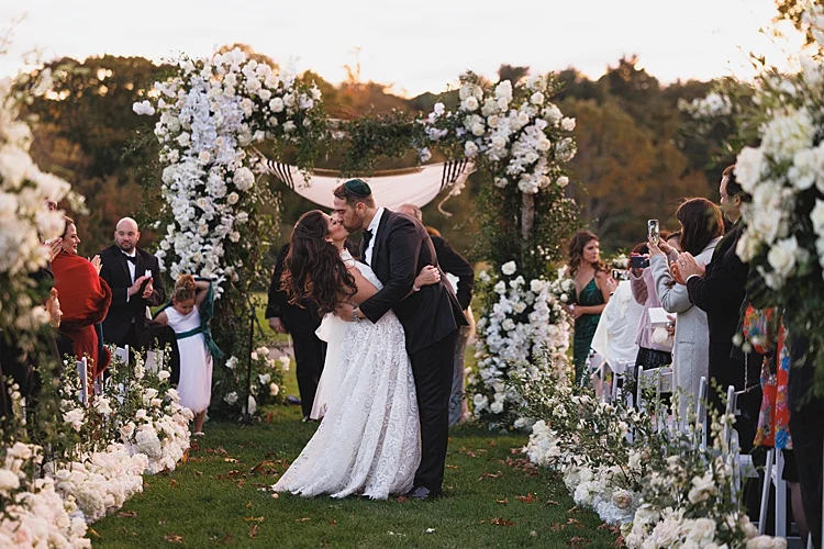 Laurel and Jack’s Romantic Jewish Wedding at The Muttontown Club