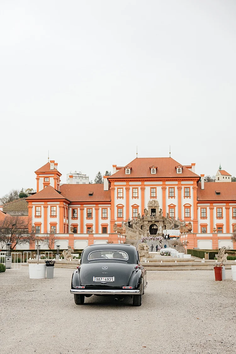Rachel and Jakub, Troja Chateau, Prague, Czech Republic