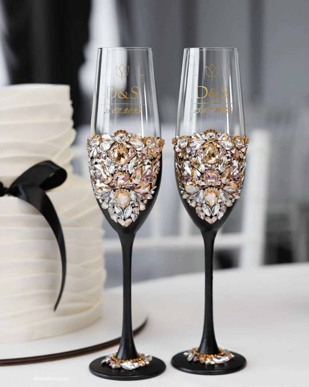 how much to spend on a wedding gift flutes forks tablewear set theelliance.usa