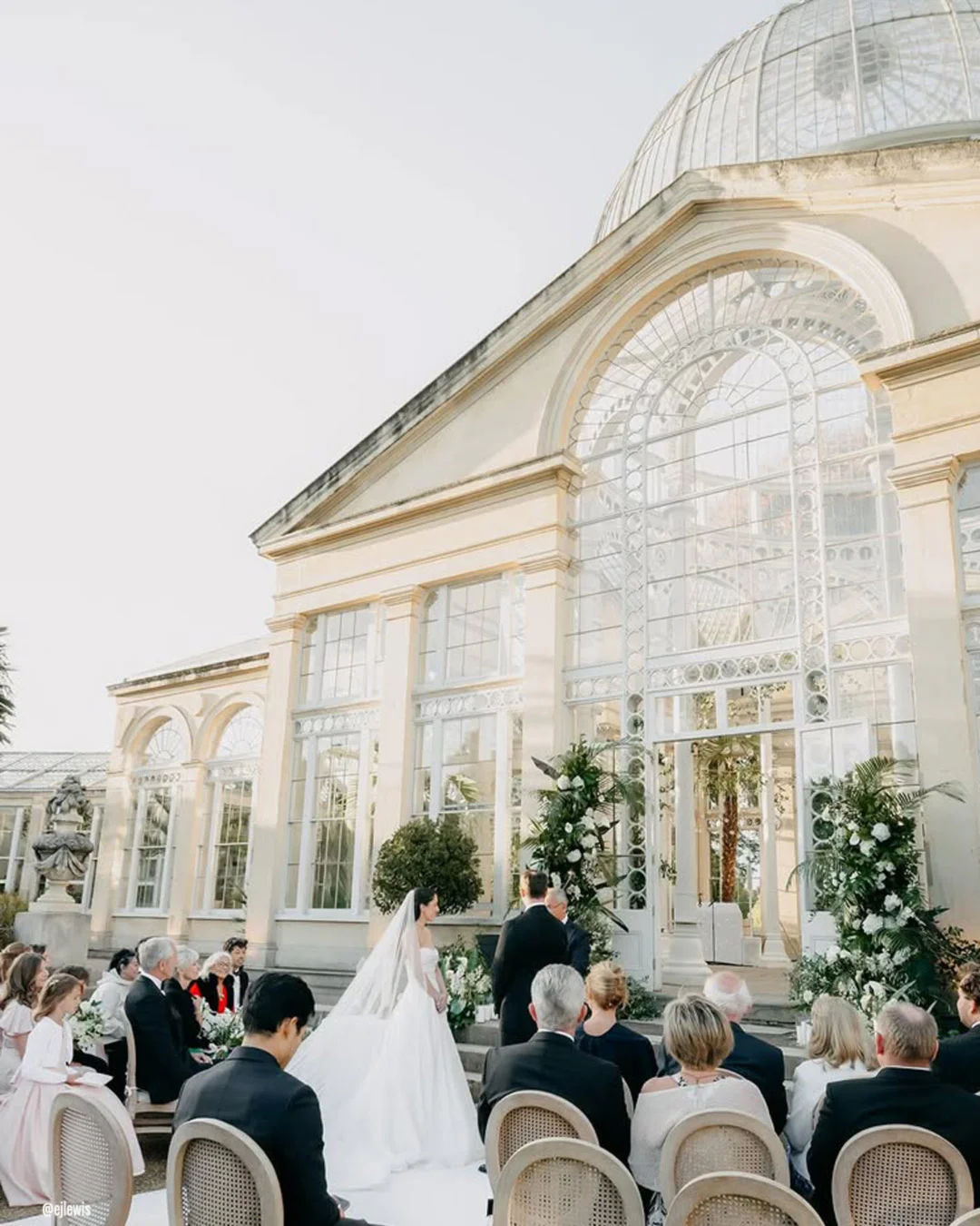 castle wedding venues in london ceremony aisle ejlewis
