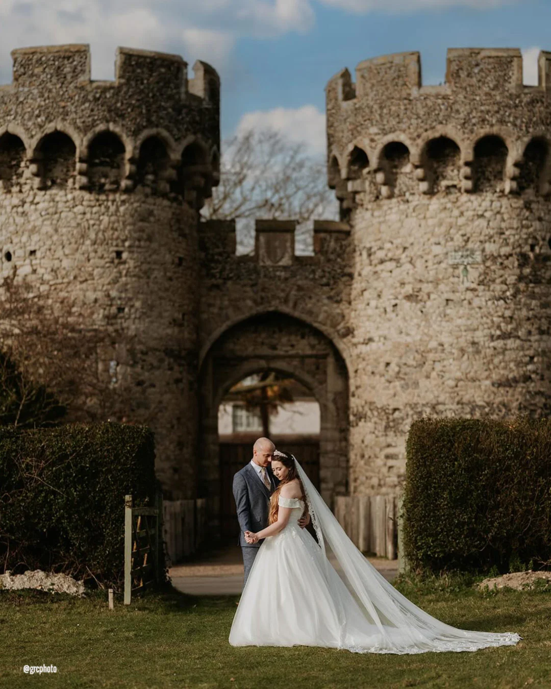 castle wedding venues in london bride groom outside grcphoto