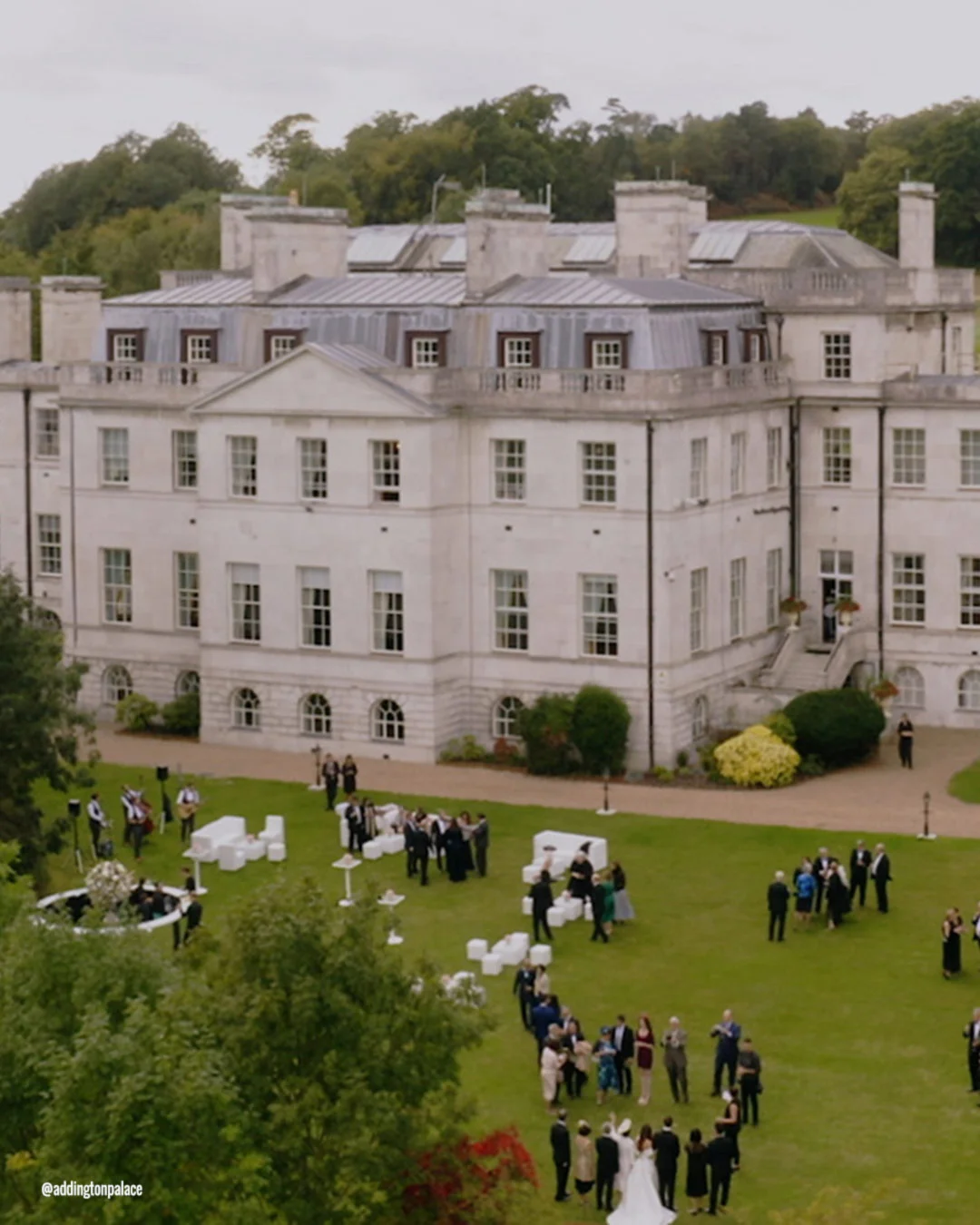 castle wedding venues in london palace outside