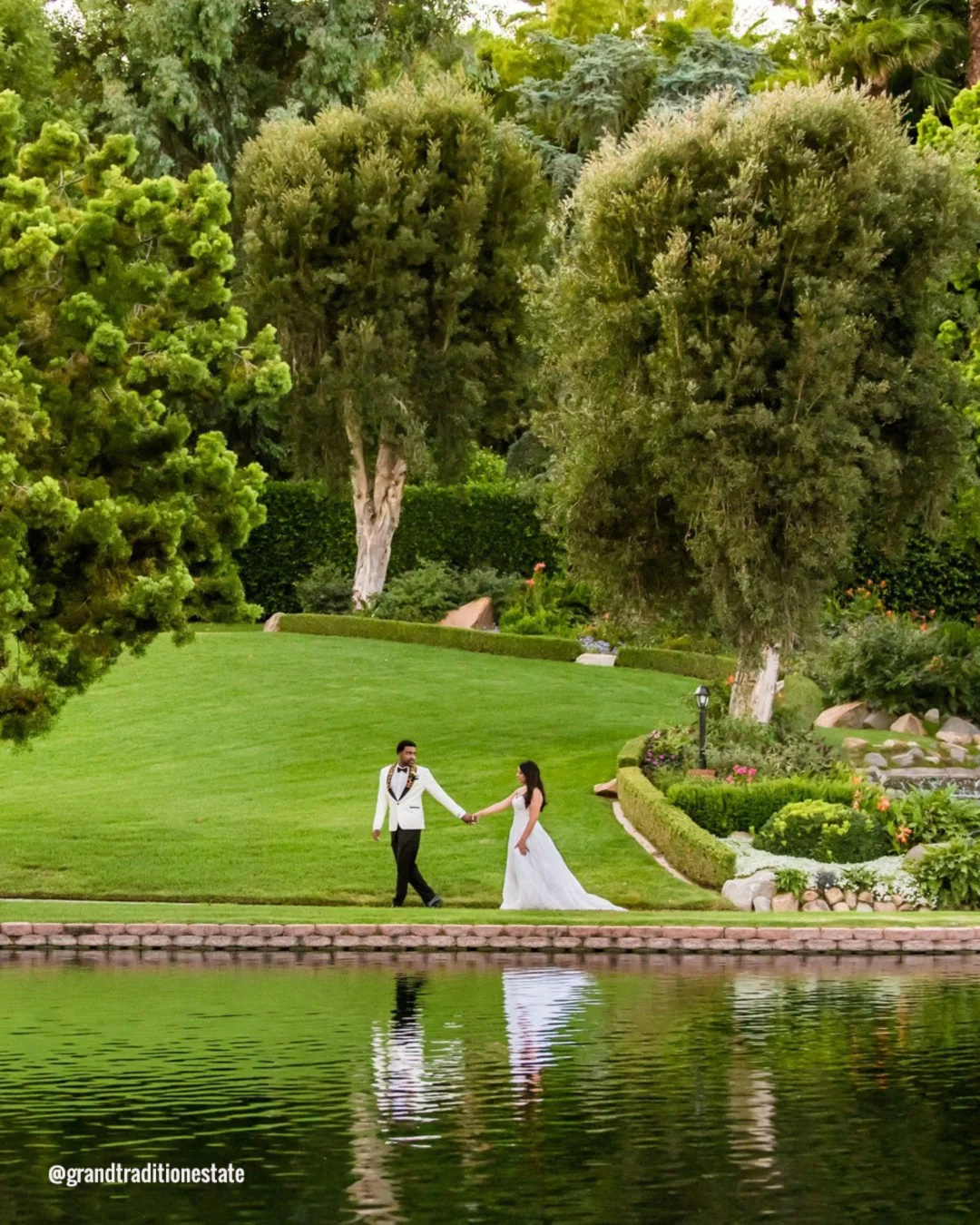 california wedding venues bride groom waterview grandtraditionestate
