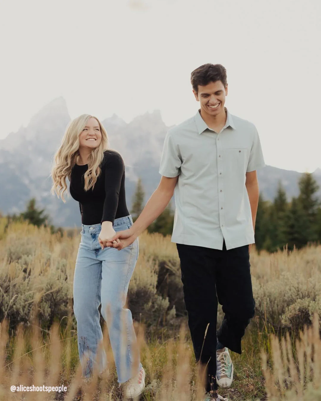 setting healthy boundaries smiling couple aliceshootspeople