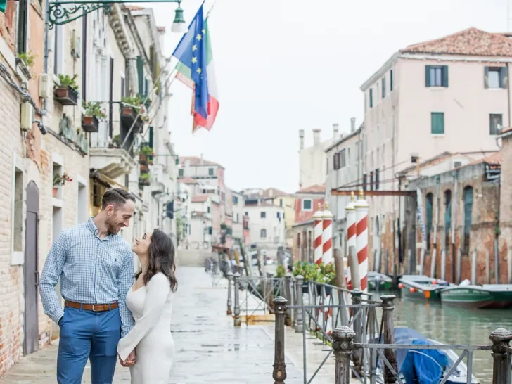 flytographer honeymoon photos in Venice