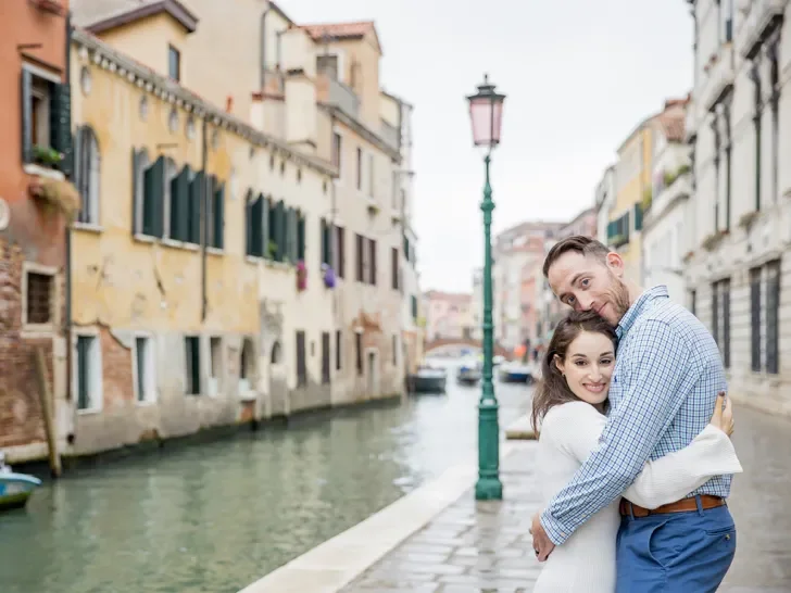 flytographer honeymoon photos in Venice